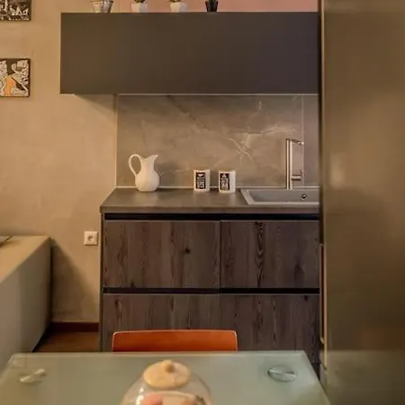 Eva's Glamorous #mitropoleos61 Апартаменты Салоники